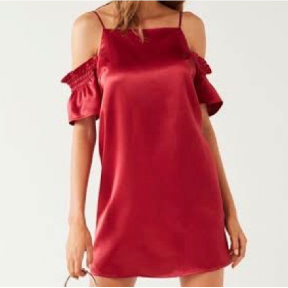 Kimchi Blue Red Satin Cold Shoulder Smocked Ruffle Mini Dress Medium